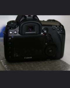 Canon EOS 5D Mark IV Full Frame DSLR